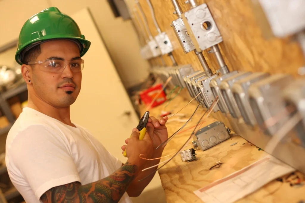 how to become journeyman electrician